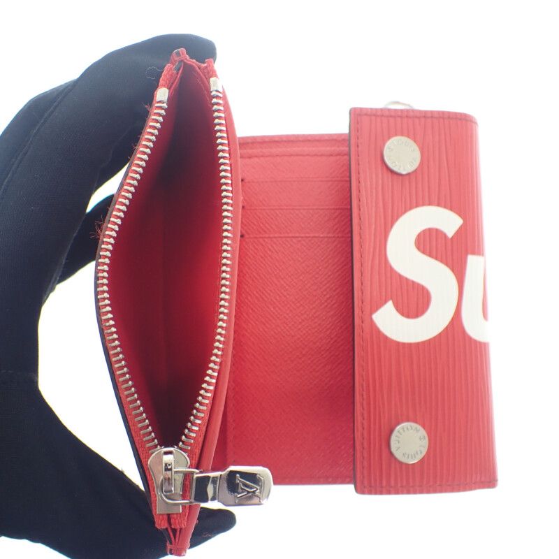 Louis Vuitton Chain Compact Wallet Epi Bifold Red — view 9