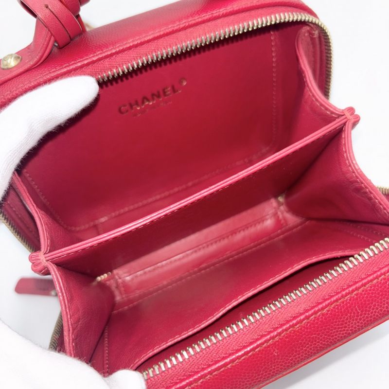 Chanel Shoulder Bag Women Quilted CC Filigree Vanity Mini Pochette — view 5