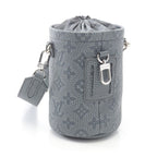 Louis Vuitton Shoulder Bag Chalk Pouch Taurillon Climbing Granite Gray — view 2