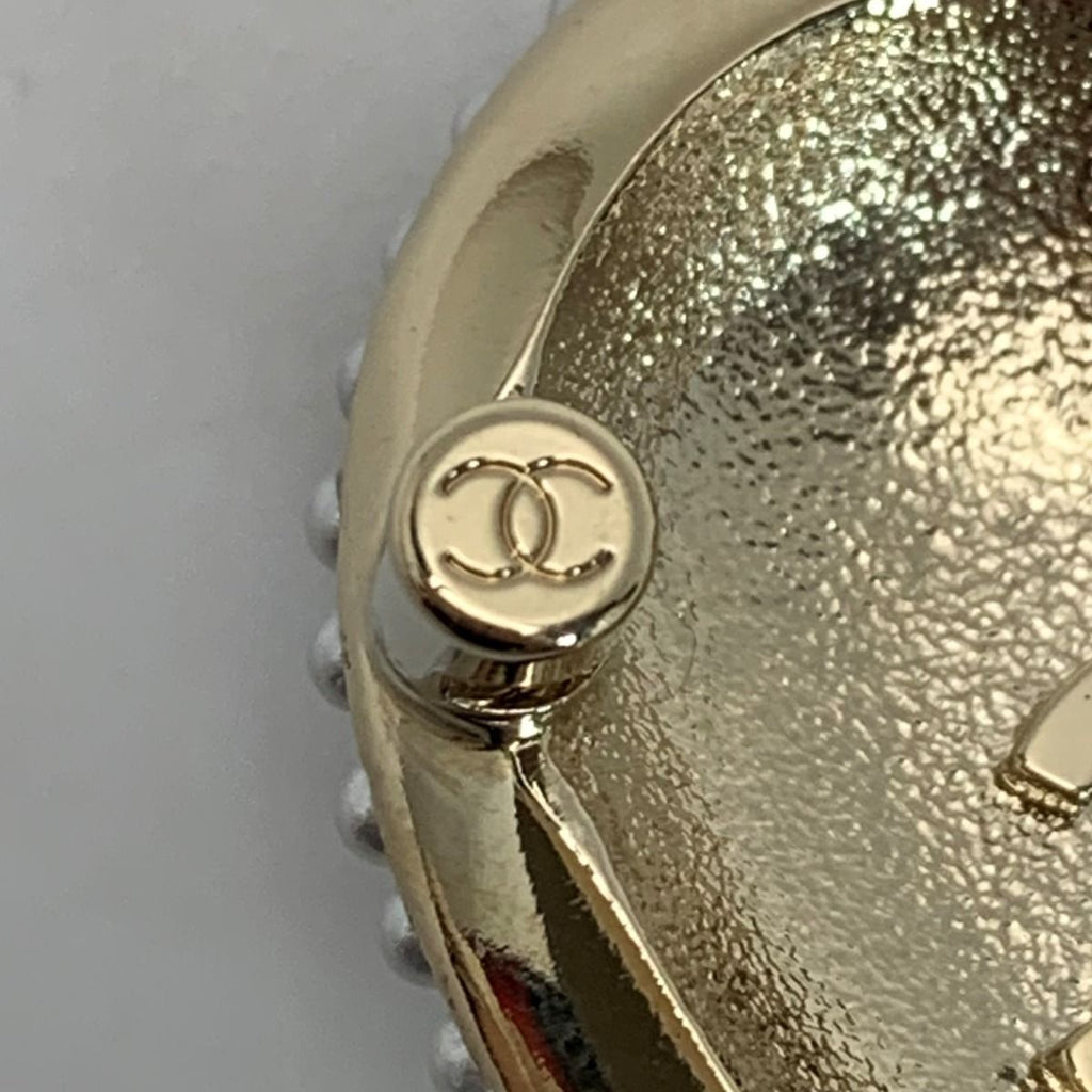 Chanel Heart L22 B GP Rhinestone Faux Pearl Black Brooch — view 6
