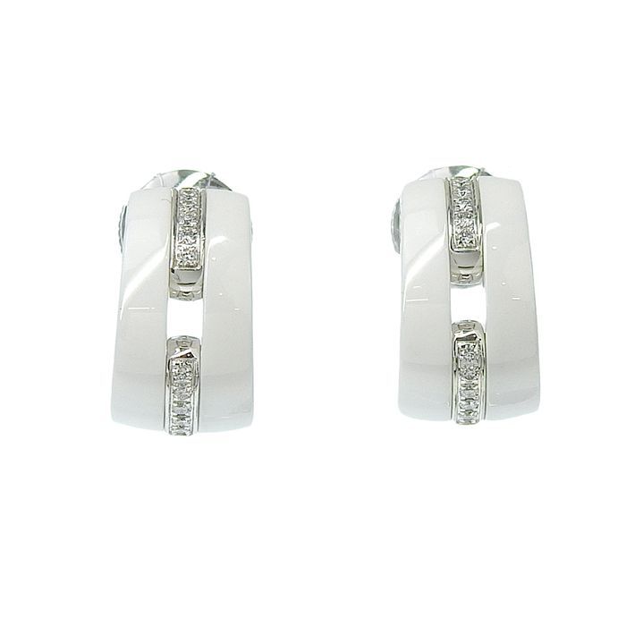 Chanel Ultra Collection Diamond Earrings J4303 18K White Gold 750 CE — view 3