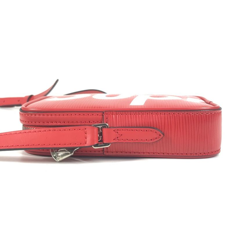 Louis Vuitton Shoulder Bag Danube P PM Epi Leather Red — view 3