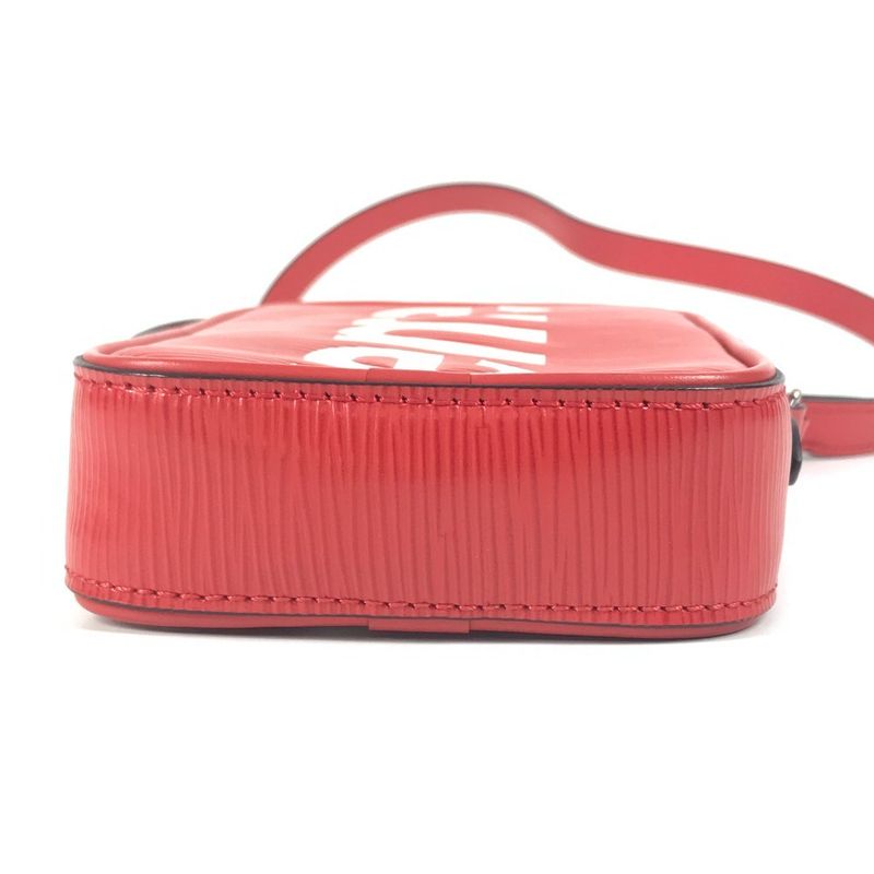 Louis Vuitton Shoulder Bag Danube P PM Epi Leather Red — view 5