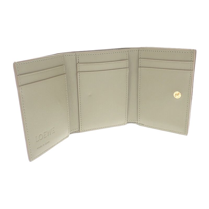 Loewe Puffer Anagram Trifold Wallet C821 Tr2 X10 Shiny Napa — view 8