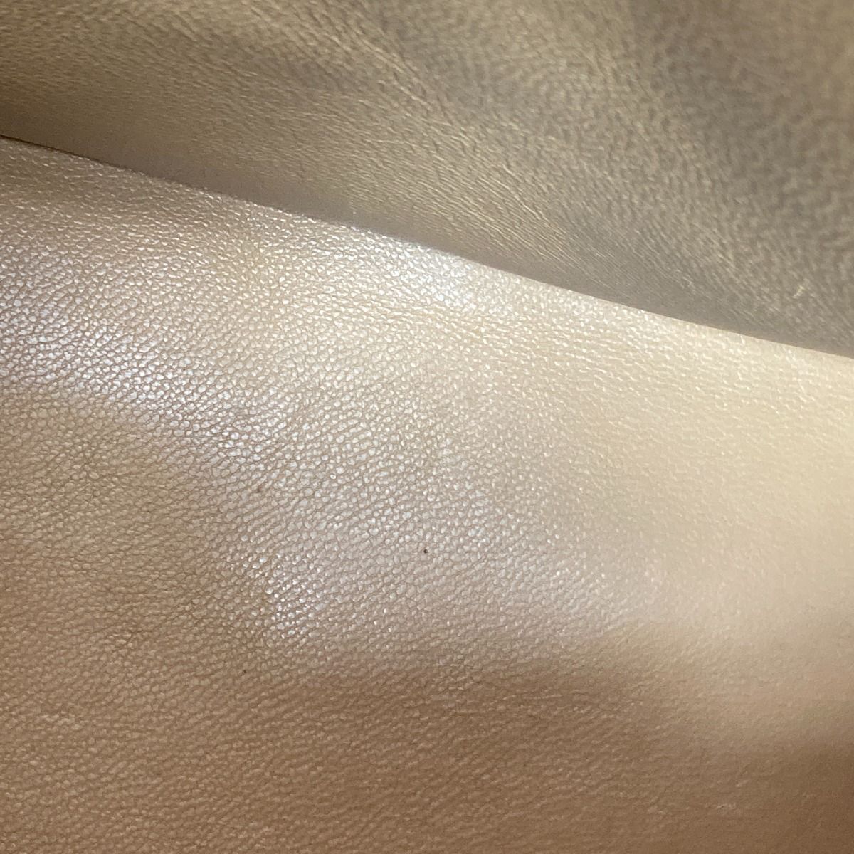 Chanel Medallion Tote Caviar Leather Bag Gold Hardware Beige — view 9