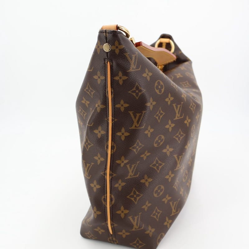 Louis Vuitton Suri MM Monogram Shoulder Bag — view 5