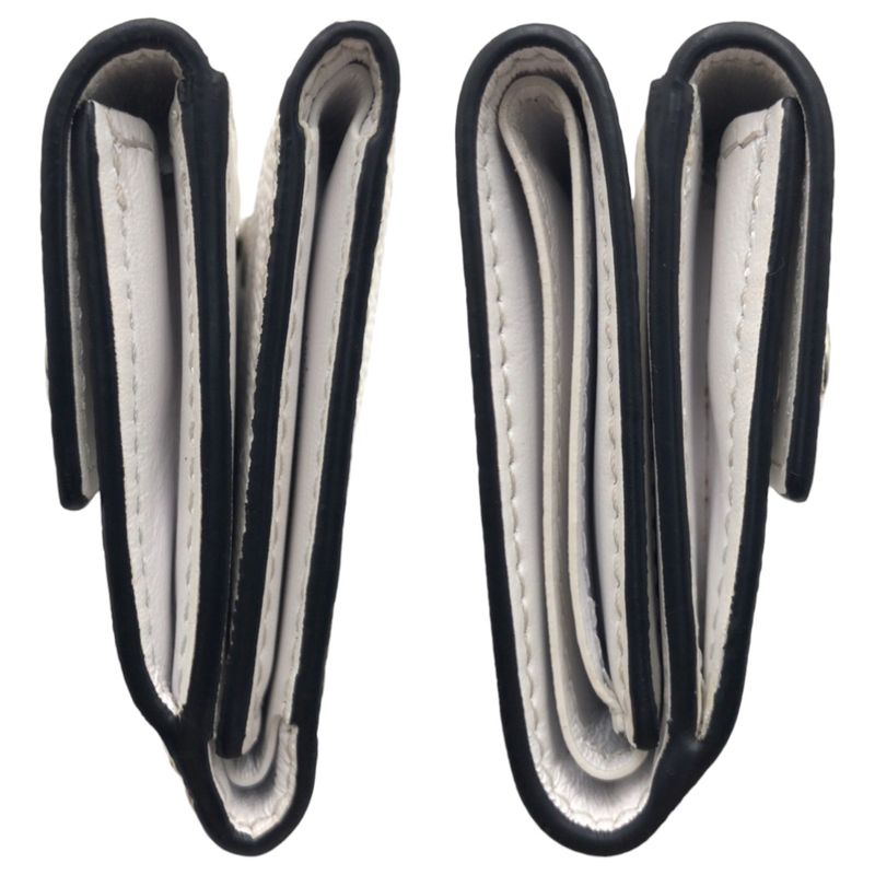 Louis Vuitton Taiga Llama Discovery Compact Wallet Optic White — view 9