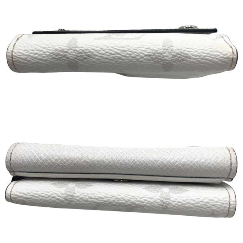 Louis Vuitton Taiga Llama Discovery Compact Wallet Optic White — view 8