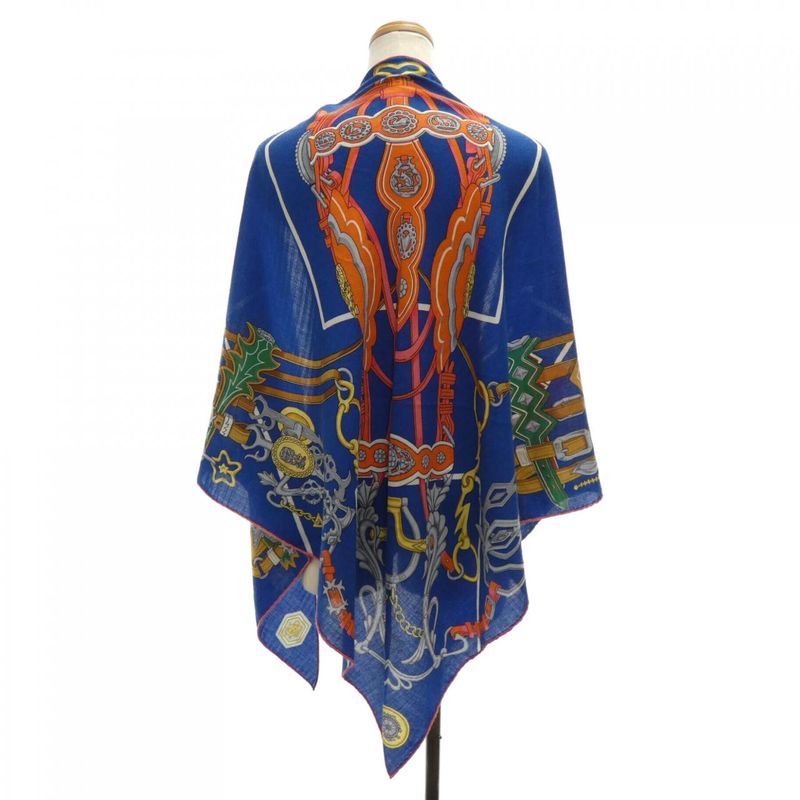 Hermes Brides Et Destin S Triangle Gien Stole — view 2