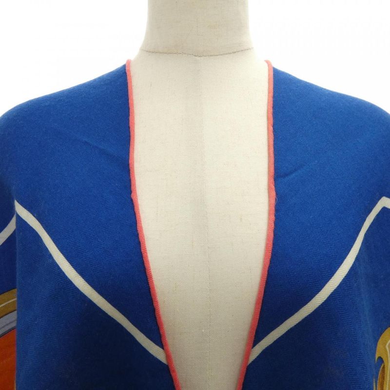 Hermes Brides Et Destin S Triangle Gien Stole — view 4