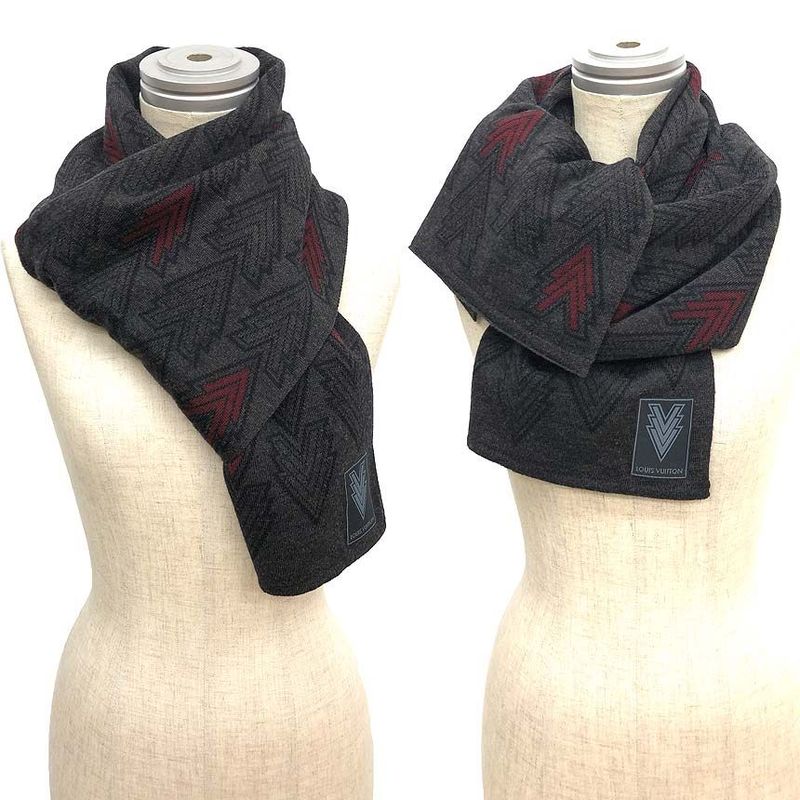 Louis Vuitton Scarf Echarpe Triple V Wool Grey and Bordeaux — view 3