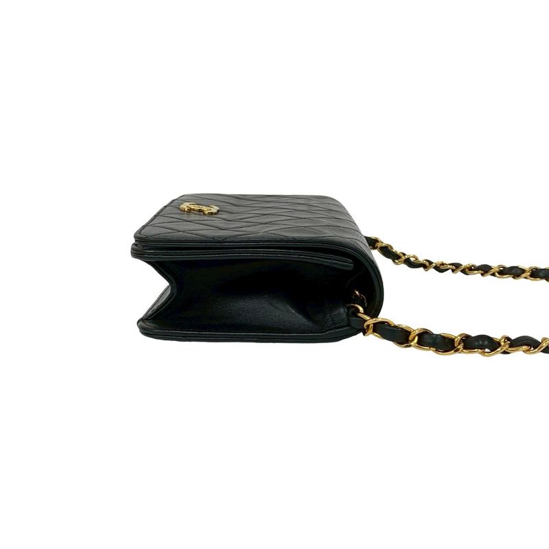 Chanel Quilted Lambskin Chain Shoulder Bag Pochette