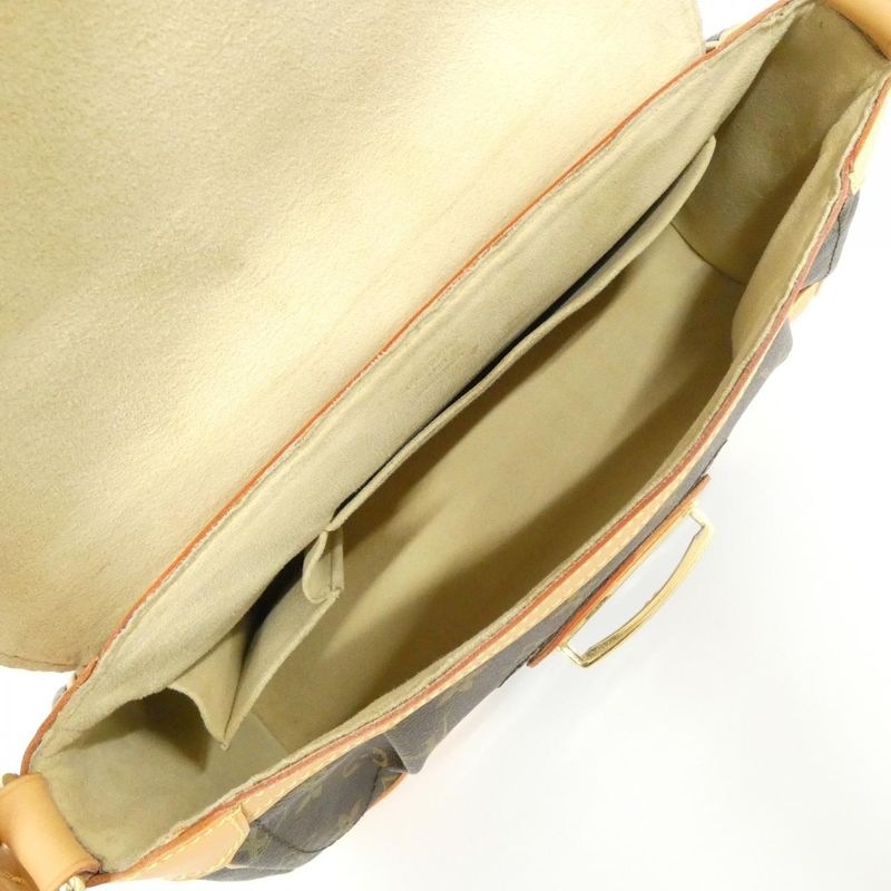 Louis Vuitton Monogram Beverly MM Shoulder Bag — view 9