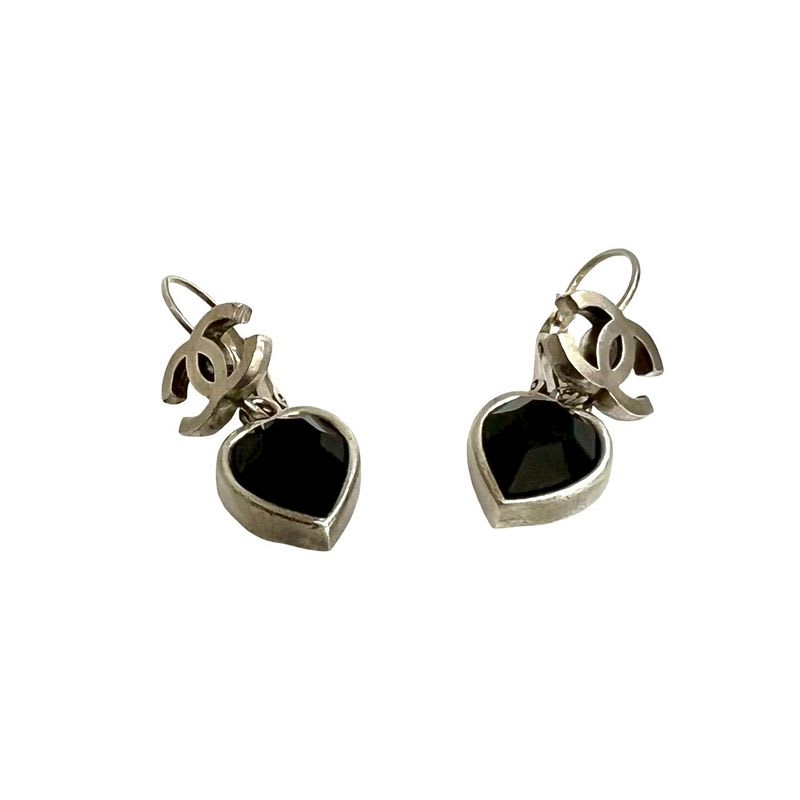Chanel Coco Mark Heart Motif Plated Earrings Accessories Small 04A — view 4