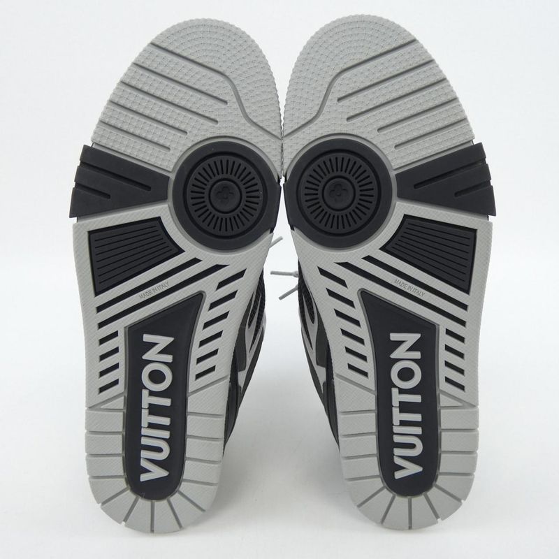 Louis Vuitton Skate Sneakers — view 4