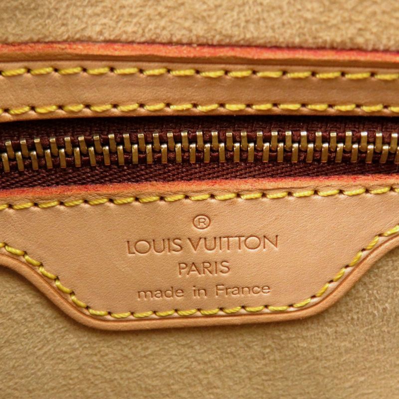 Louis Vuitton Looping MM Monogram Canvas — view 7