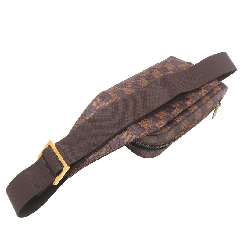 Louis Vuitton Body Bag — view 5