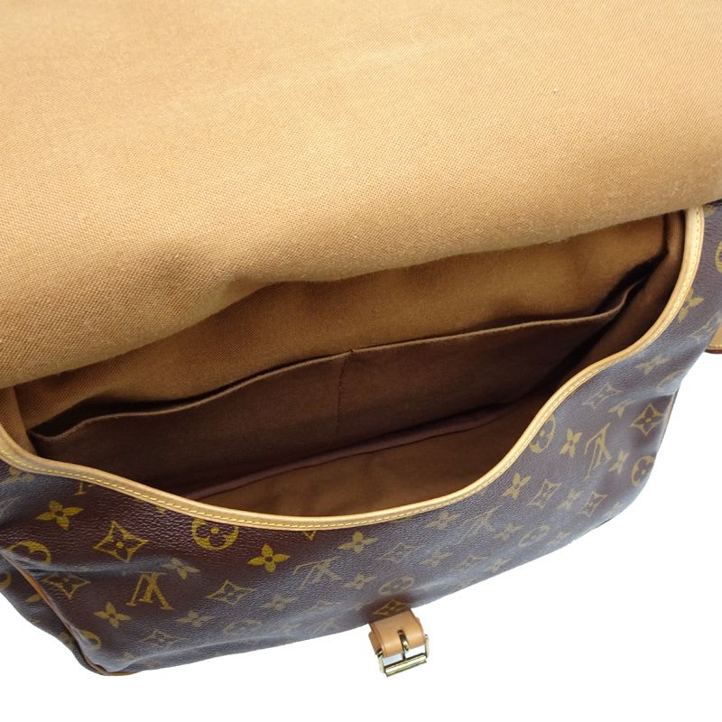Louis Vuitton Shoulder Bag — view 8