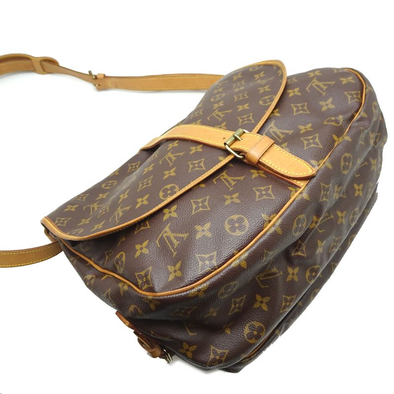 Louis Vuitton Shoulder Bag — view 4
