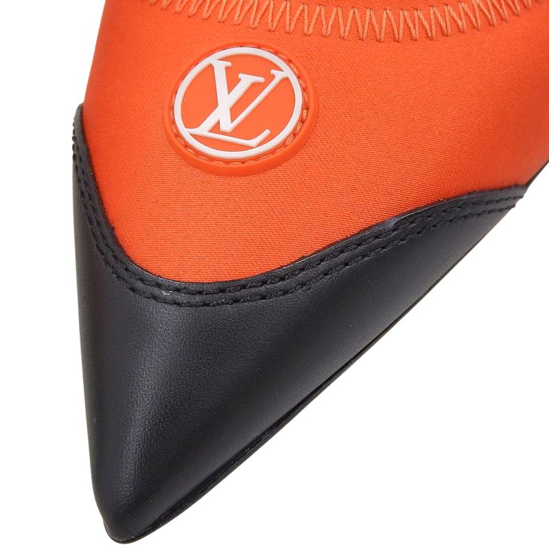Louis Vuitton Arc Light Line Leather Use Satin Rubber Logo Back Strap Pumps — view 6