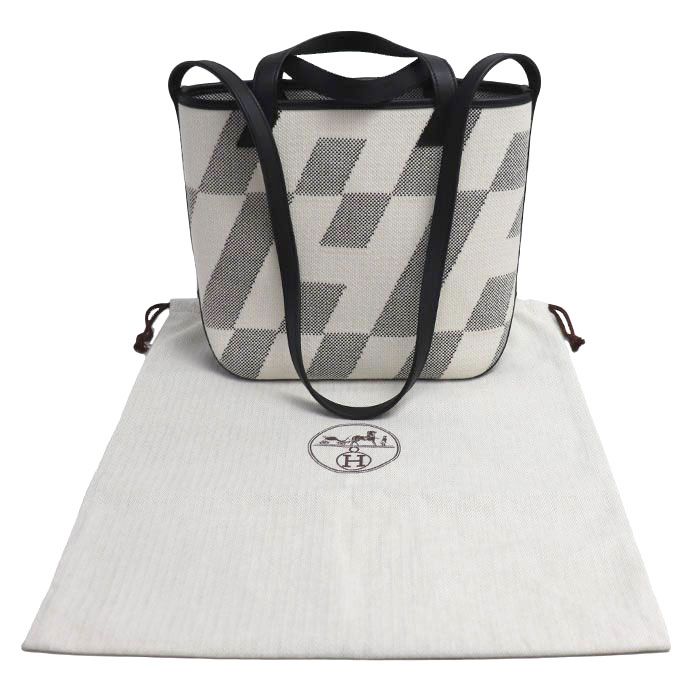 Hermes Toile Ash H Ambier PM 2-Way Shoulder Bag White Black — view 4