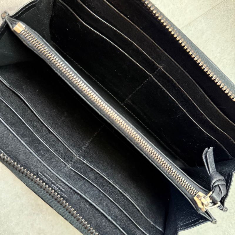 Bottega Veneta Intrecciato Round Zipper Long Wallet Embossed Leather — view 8