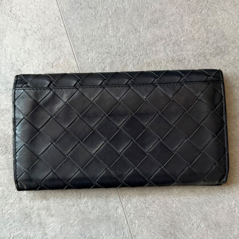 Bottega Veneta Maxi Intrecciato Fold Long Wallet Billfold Leather Black — view 6