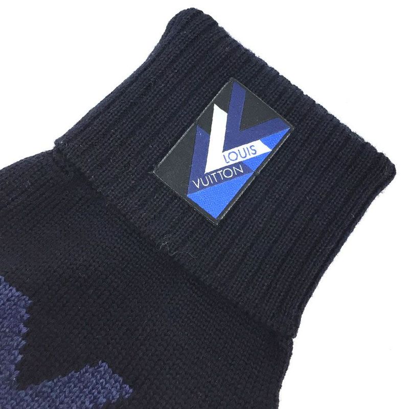 Louis Vuitton Gon Triple V Gloves Knitted Aq6081 — view 2