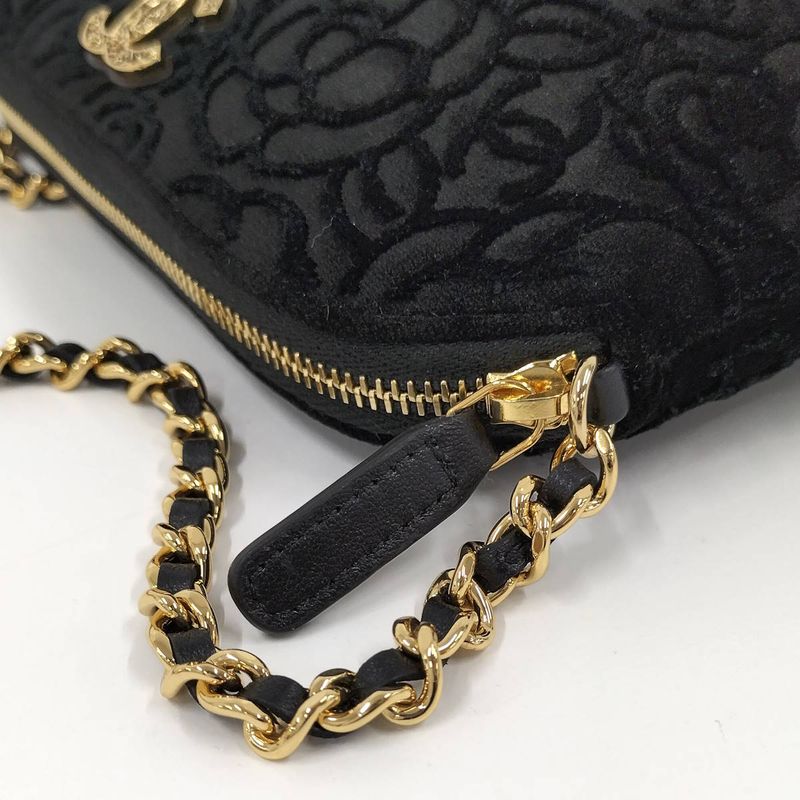 Chanel Chain Shoulder Pouch Velvet Black — view 5