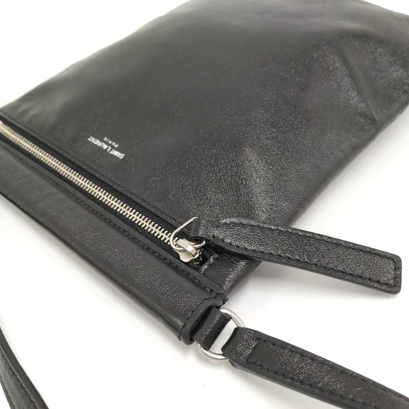 Saint Laurent Paris Shoulder Bag Leather Black — view 5