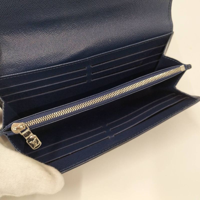 Louis Vuitton Long Foldable Wallet Portefeuille Sarah Epi in Indigo Blue — view 7