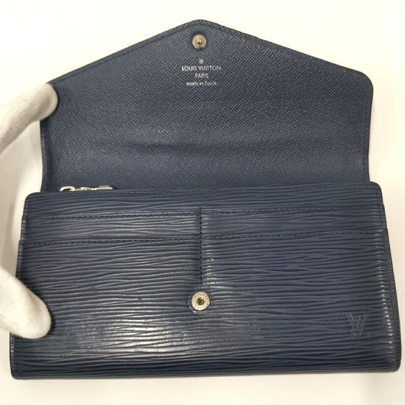 Louis Vuitton Long Foldable Wallet Portefeuille Sarah Epi in Indigo Blue — view 2