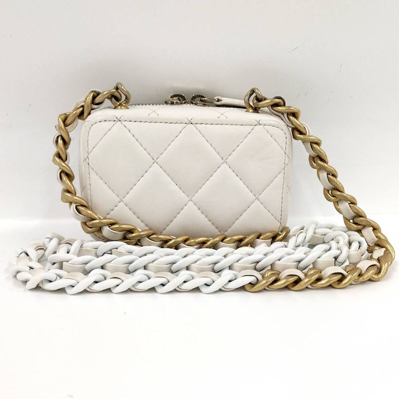 Chanel Chain Shoulder Bag Quilted Coin Case Lambskin White Ap2738 — view 2
