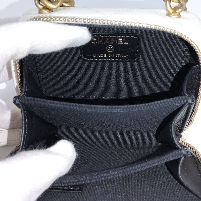 Chanel Chain Shoulder Bag Quilted Coin Case Lambskin White Ap2738 — view 9