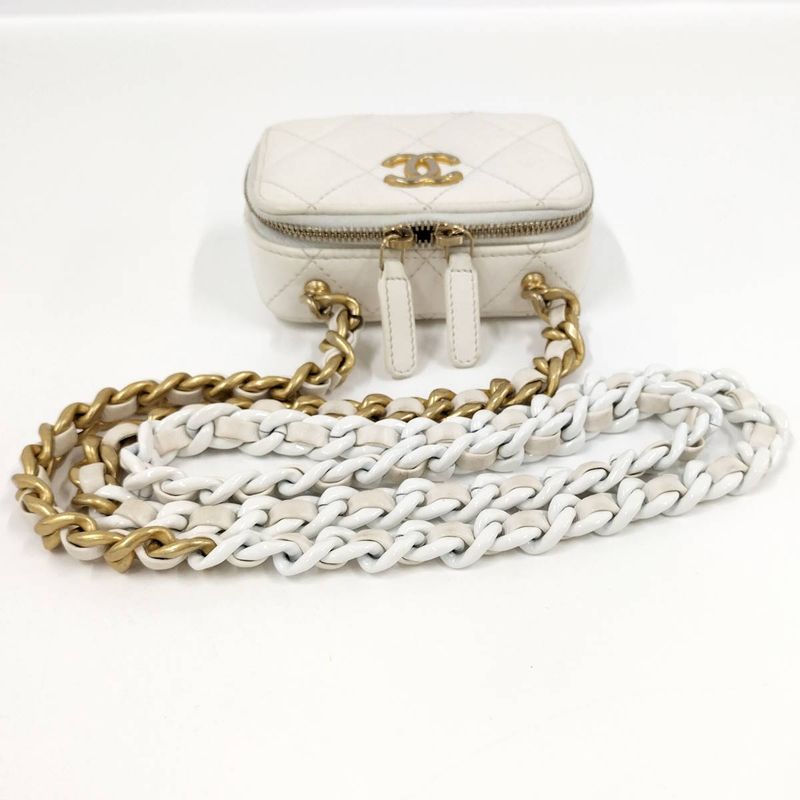 Chanel Chain Shoulder Bag Quilted Coin Case Lambskin White Ap2738 — view 6