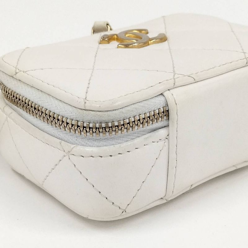 Chanel Chain Shoulder Bag Quilted Coin Case Lambskin White Ap2738 — view 4