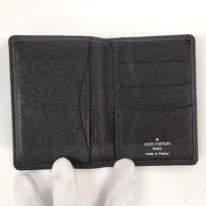 Louis Vuitton Business Card Holder Case Organizer de Poche Taiga — view 3