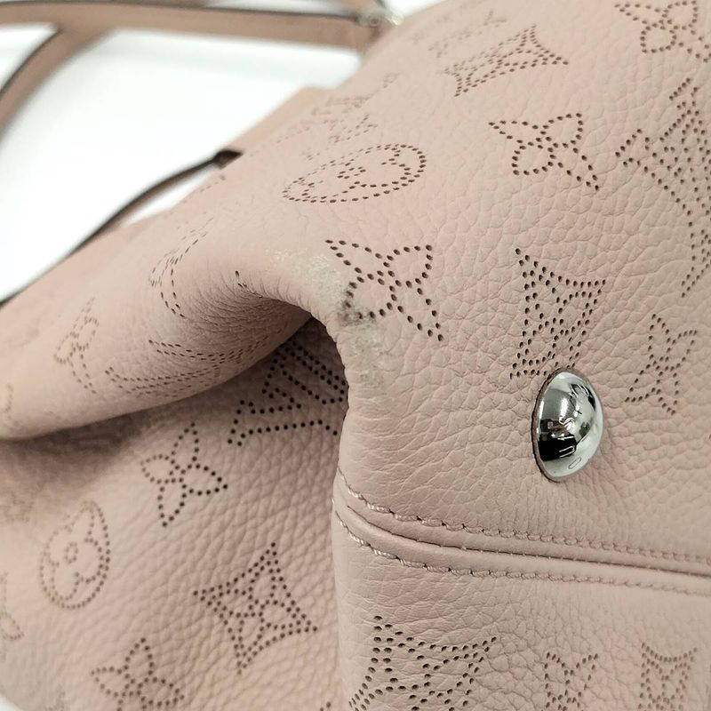 Louis Vuitton Sevres Tote Monogram Mahina Leather Magnolia Pink — view 3