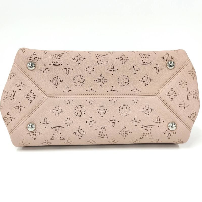 Louis Vuitton Sevres Tote Monogram Mahina Leather Magnolia Pink — view 8
