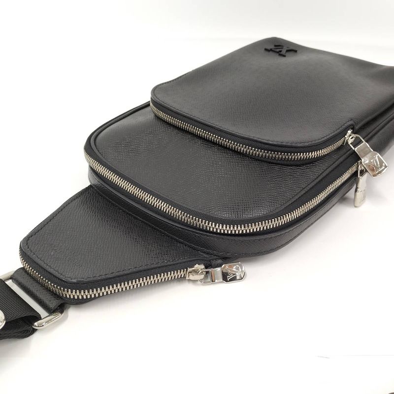 Louis Vuitton Taiga Ave News Sling Bag — view 6