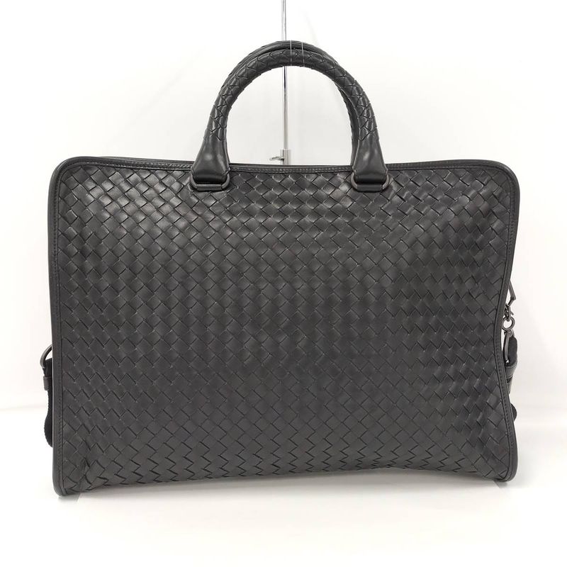 Bottega Veneta 2-Way Shoulder Bag Business Intrecciato Leather Black — view 2