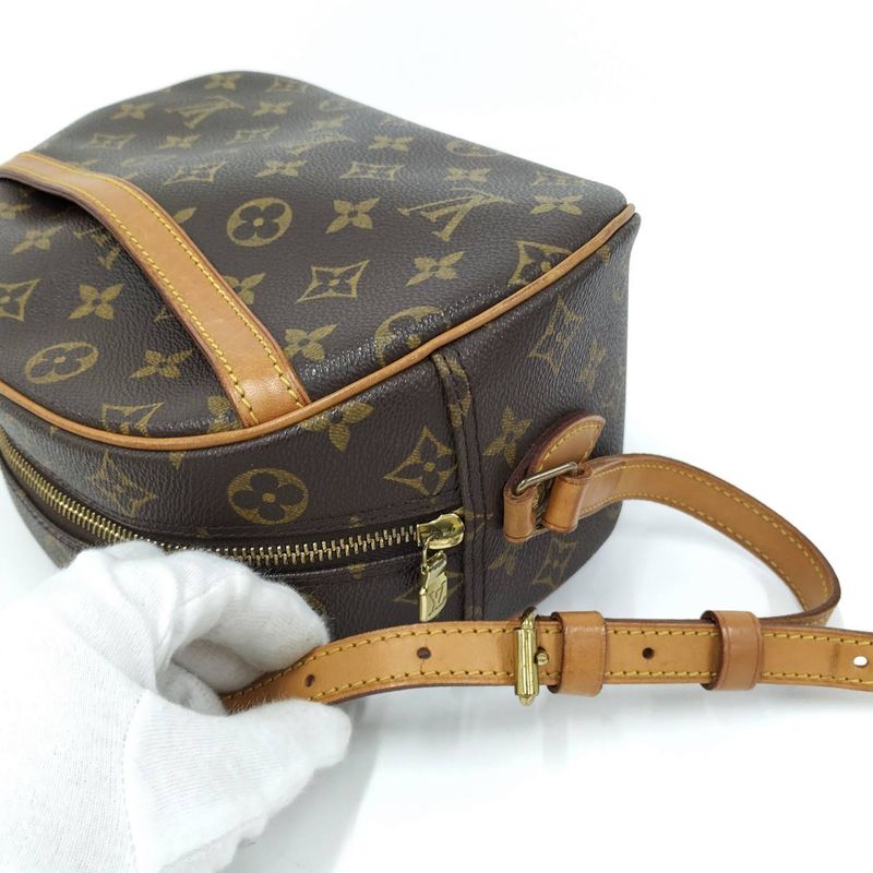 Louis Vuitton Blois Shoulder Bag Monogram — view 5