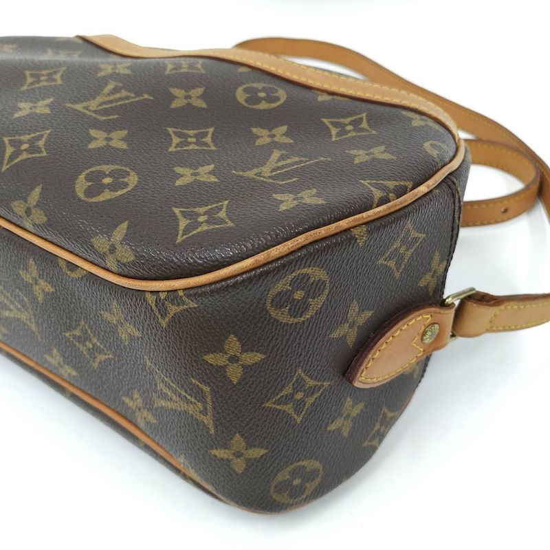 Louis Vuitton Blois Shoulder Bag Monogram — view 3