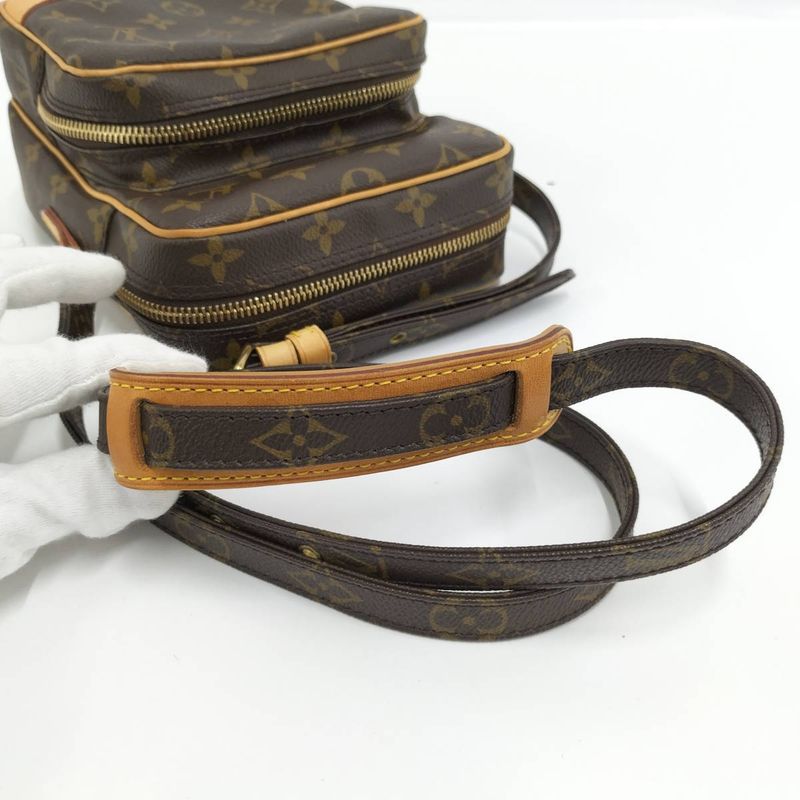Louis Vuitton Amazon Shoulder Bag Monogram — view 8