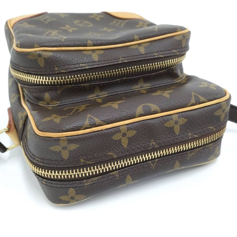 Louis Vuitton Amazon Shoulder Bag Monogram — view 7