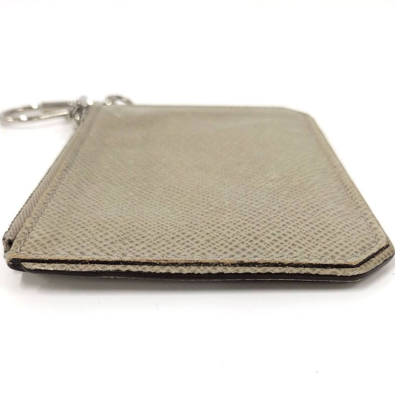 Louis Vuitton Pochette Cles Coin Case Taiga Leather Beige — view 6