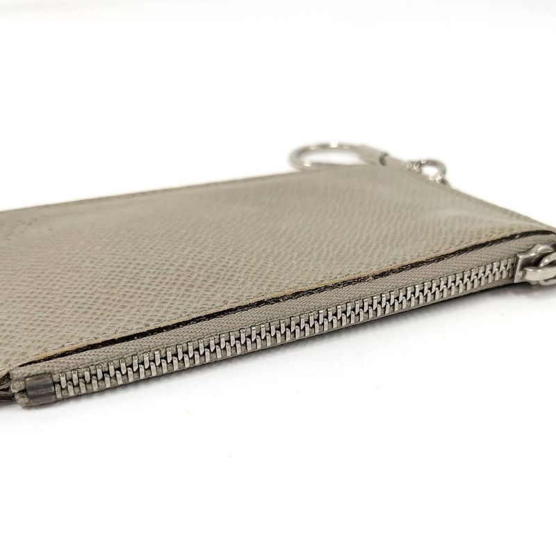 Louis Vuitton Pochette Cles Coin Case Taiga Leather Beige — view 7