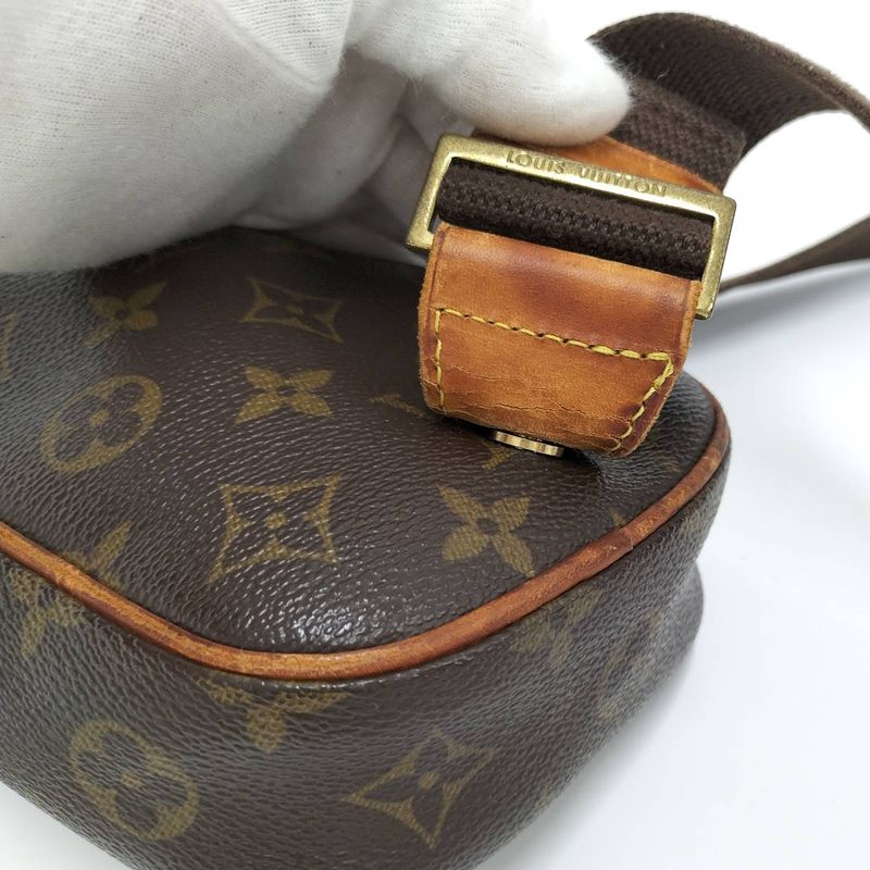 Louis Vuitton Pochette Gange Body Bag Monogram — view 6