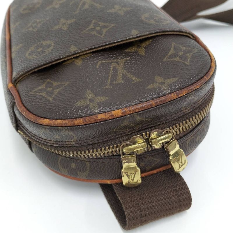 Louis Vuitton Pochette Gange Body Bag Monogram — view 7