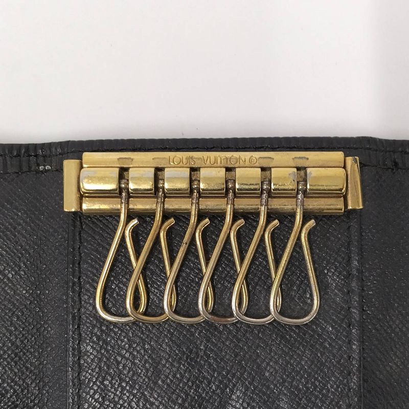 Louis Vuitton Multicles 6 6-Rib Key Case Epi Noir Black — view 9